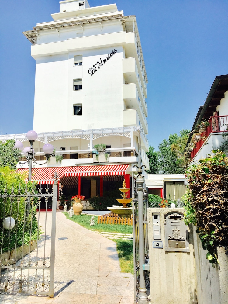 Hotel De Amicis 4/53