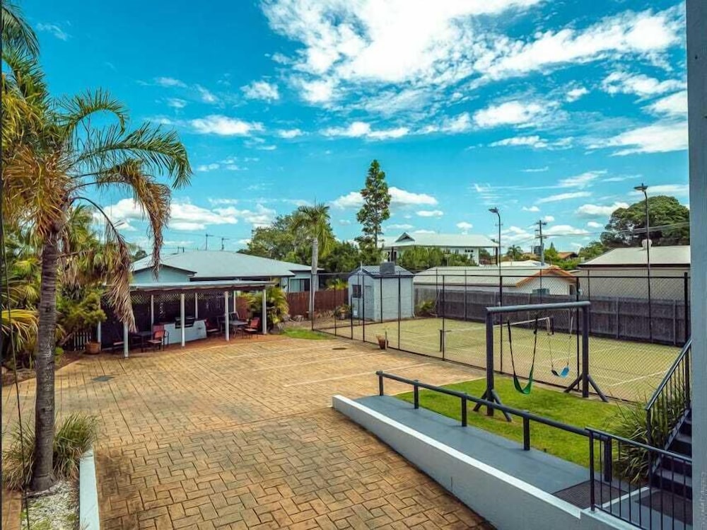 SHELLY BAY RESORT 35/50
