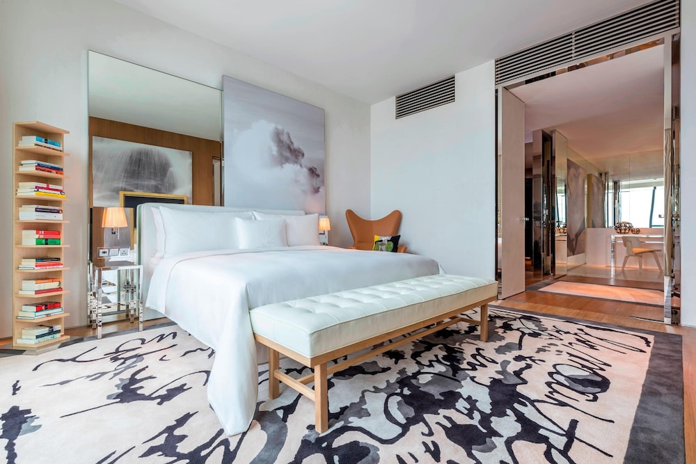 2 Bedrooms, Chairman, Suite, Bay View, Executive Lounge Access
