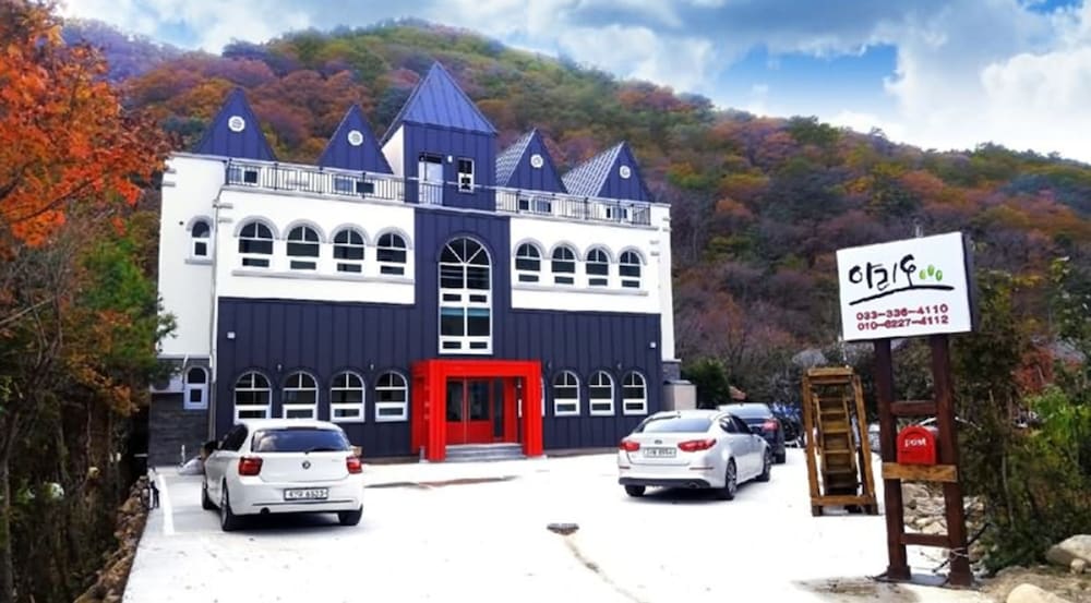 Ario Pension 27/29