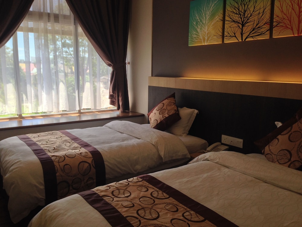 Lot 10 Boutique Hotel Kuching 8/27