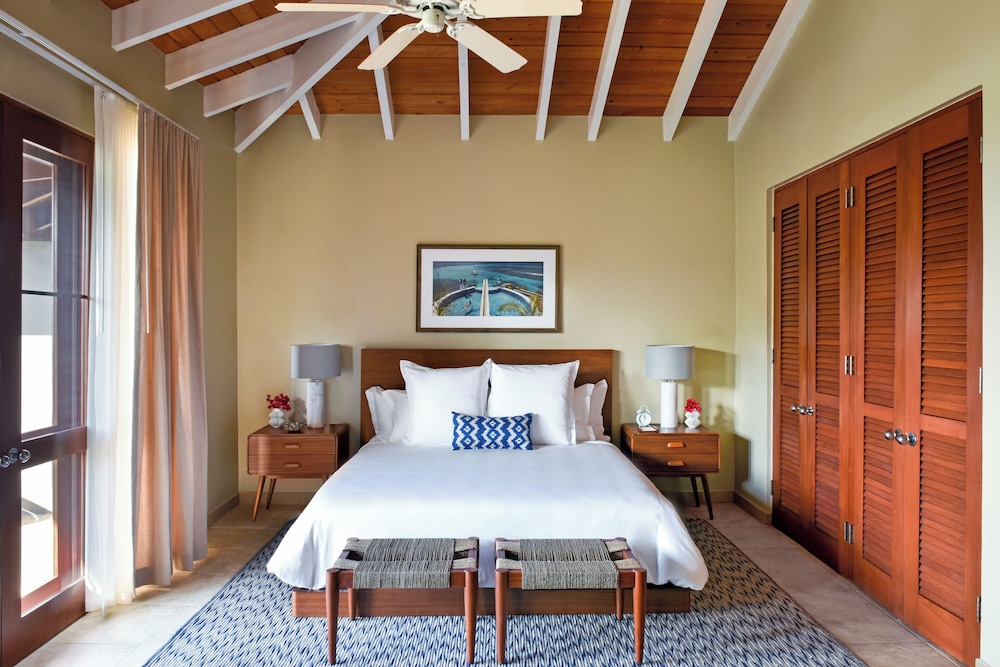 4 Bedrooms, Joy, Villa, 3 King Beds, 2 Queen Beds، Rosewood Little Dix Bay 2/3