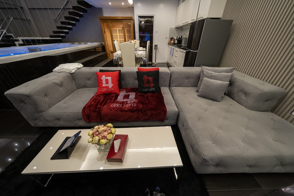 Luks Lofts Hotel & Residences 37/50