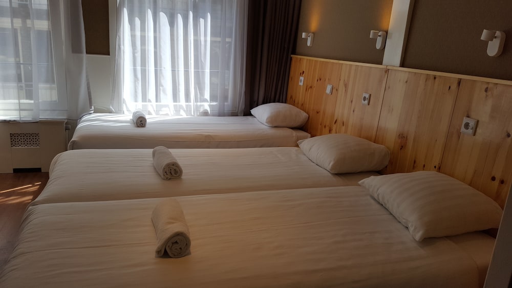 Hotel Old Quarter 19/72