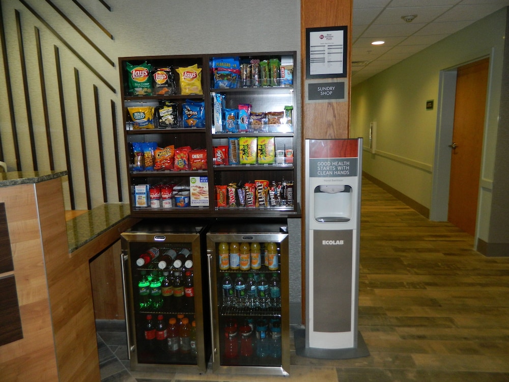Best Western Plus Harrisburg Mechanicsburg 25/36