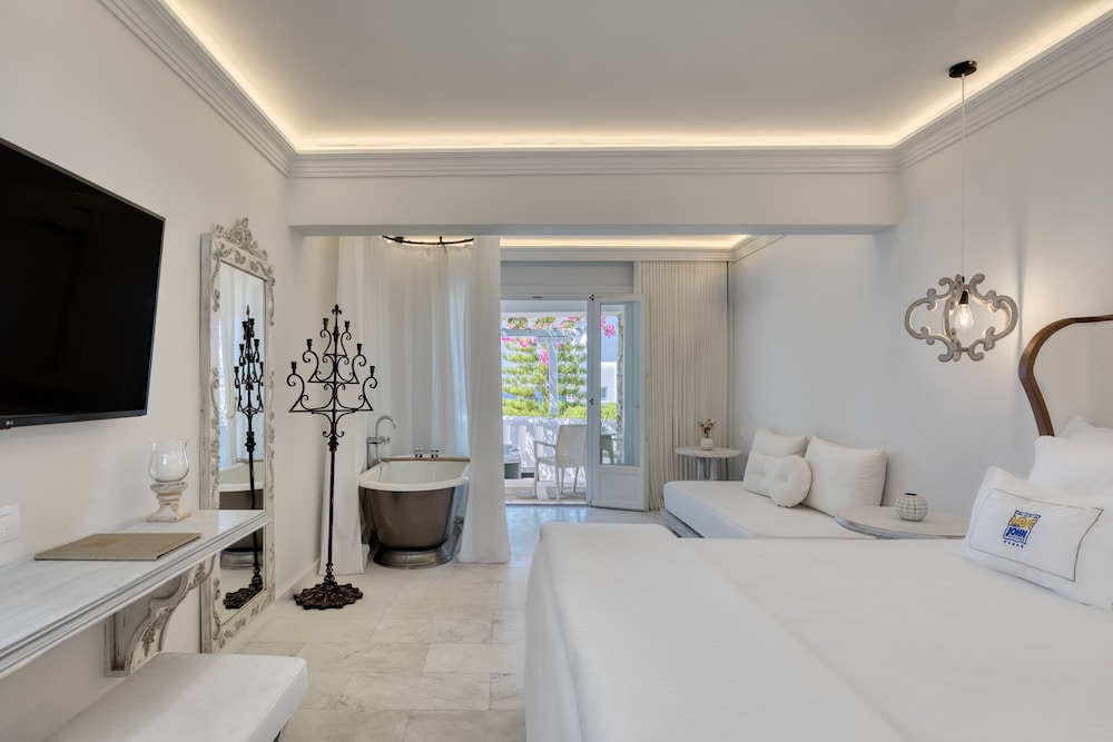 2 BEDROOMS, SIGNATURE, SUITE, SEA VIEW, OUTDOOR JETTED TUB