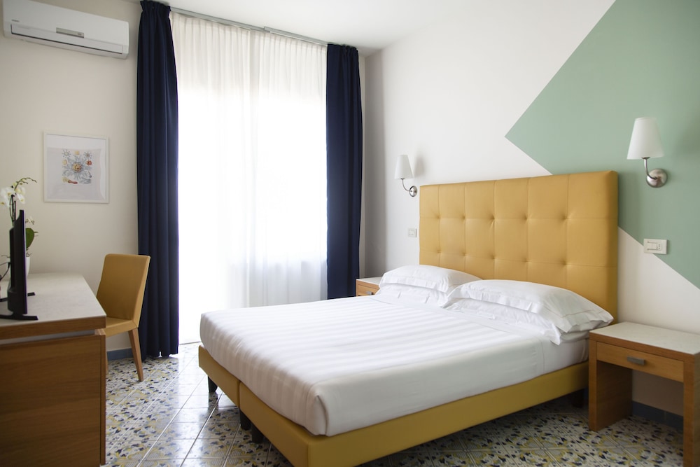 Grand Hotel 23/64