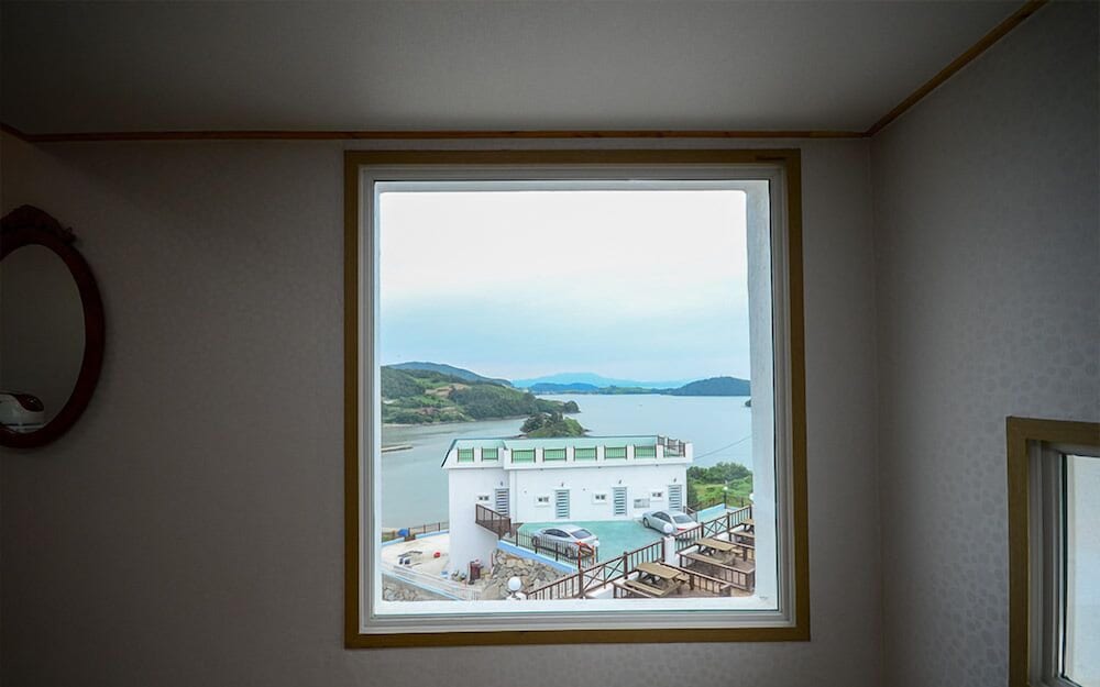 Sun And Moon Pension 21/50
