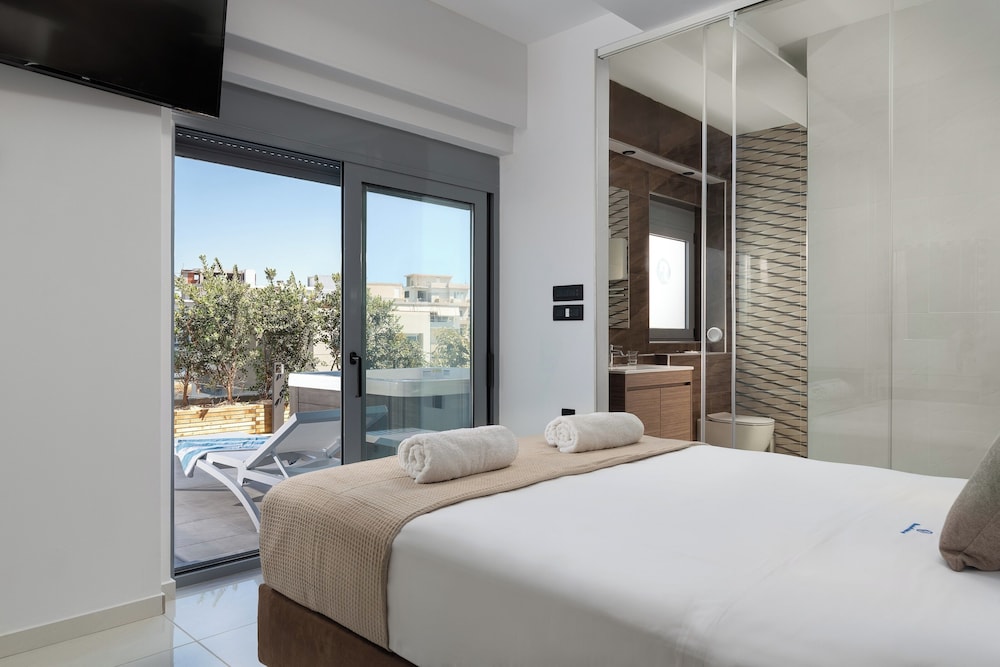 Skyline Suites 9/50