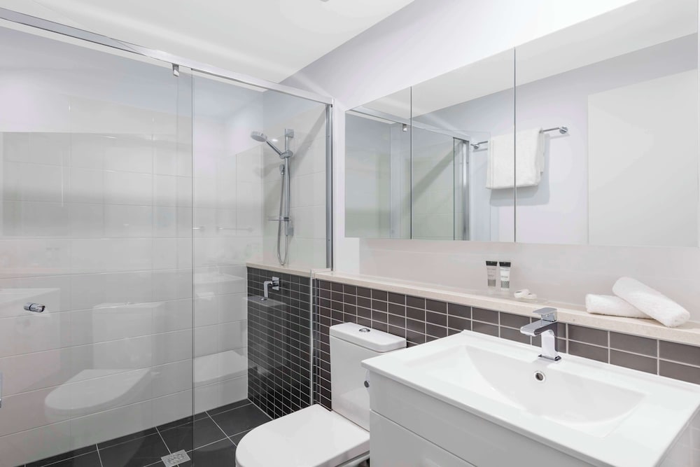 شقة تنفيذية بسريرين كينج بغرفتي نوم، Oaks Brisbane Woolloongabba Suites 3/4