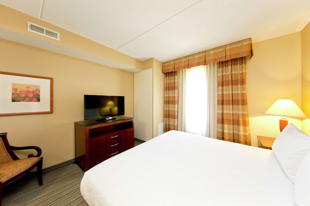 Evolution, Junior Suite, King Bed, Sofa