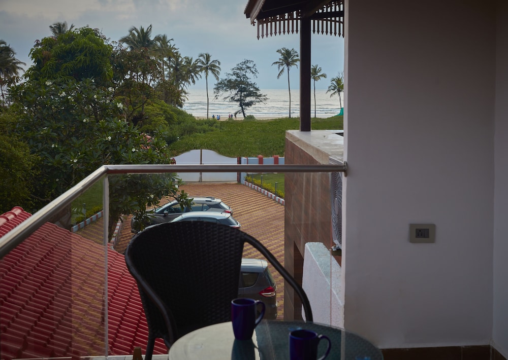 Sea Queen Beach Resort and Spa 66/69
