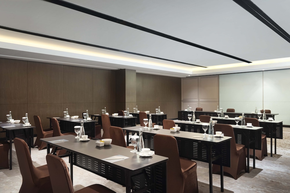 GRAMM HOTEL by Ambarrukmo 58/64
