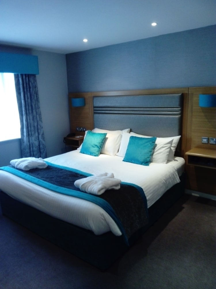 Briar Court Hotel 18/70