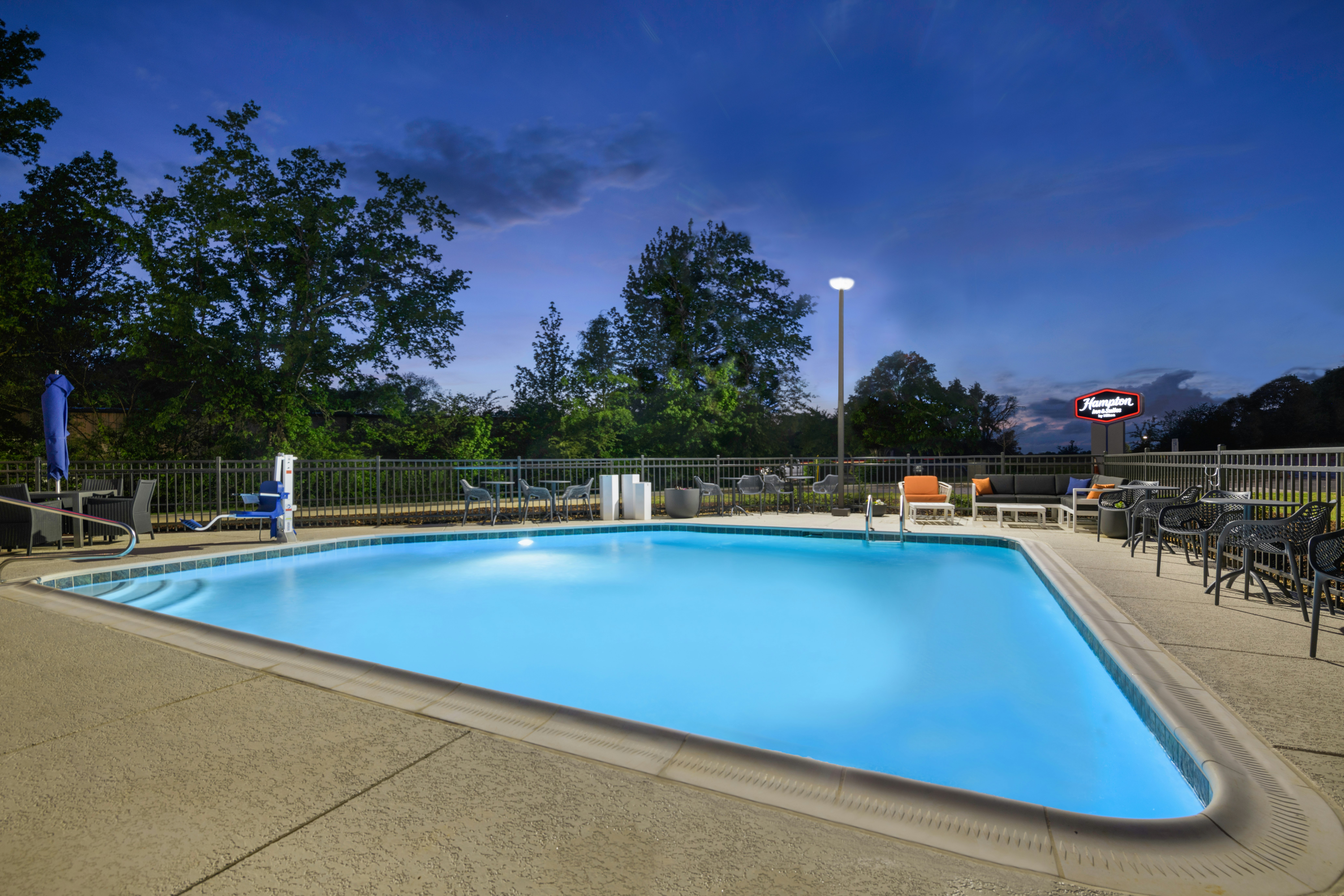 Hampton Inn & Suites by Hilton Decatur 21/32