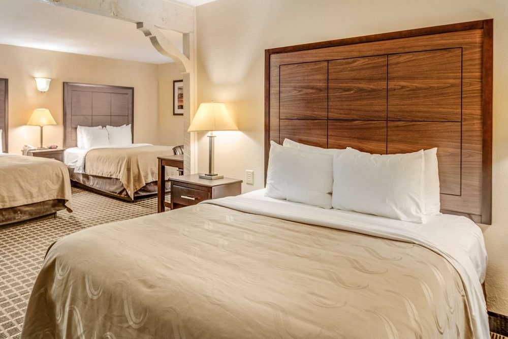 Quality Inn Ozona I-10 6/29
