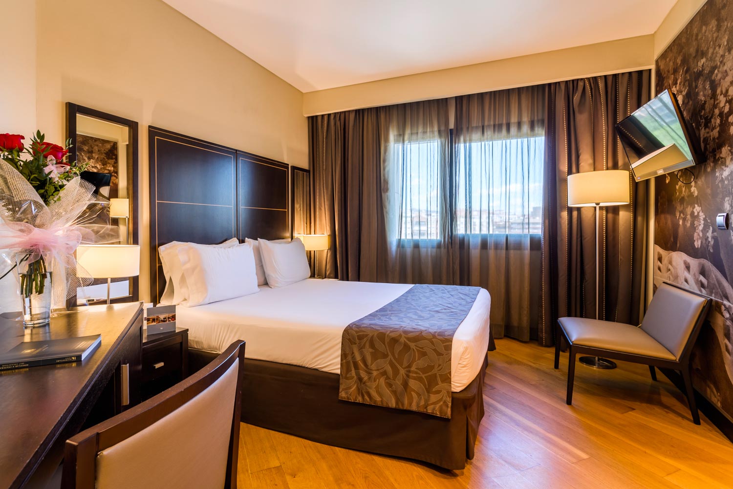 Room, Double or Twin Bed