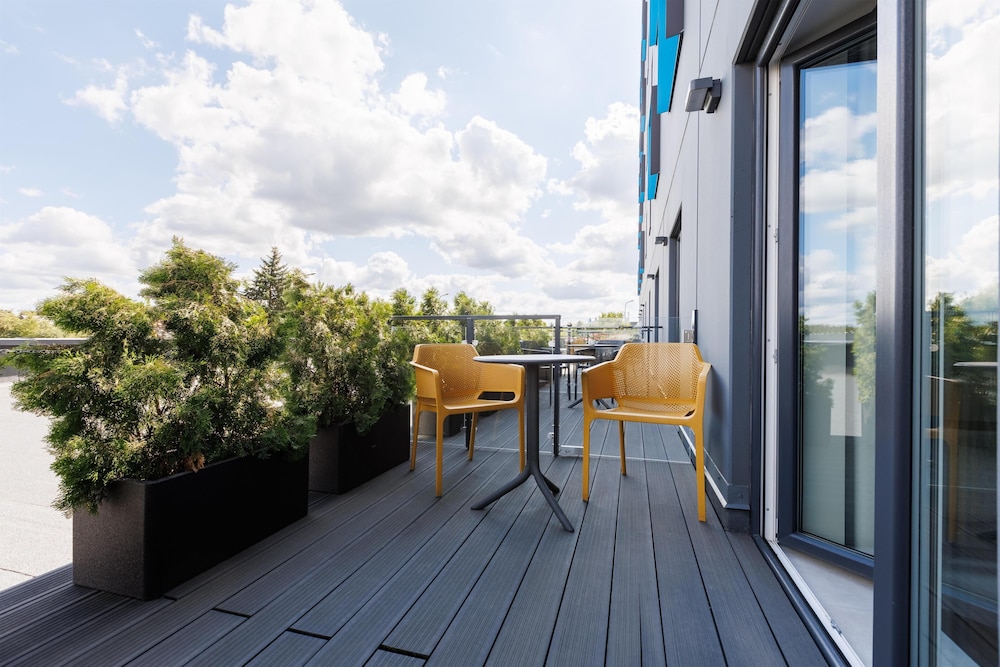 Park Inn by Radisson Vilnius Airport Hotel & Conference Centre 69/72