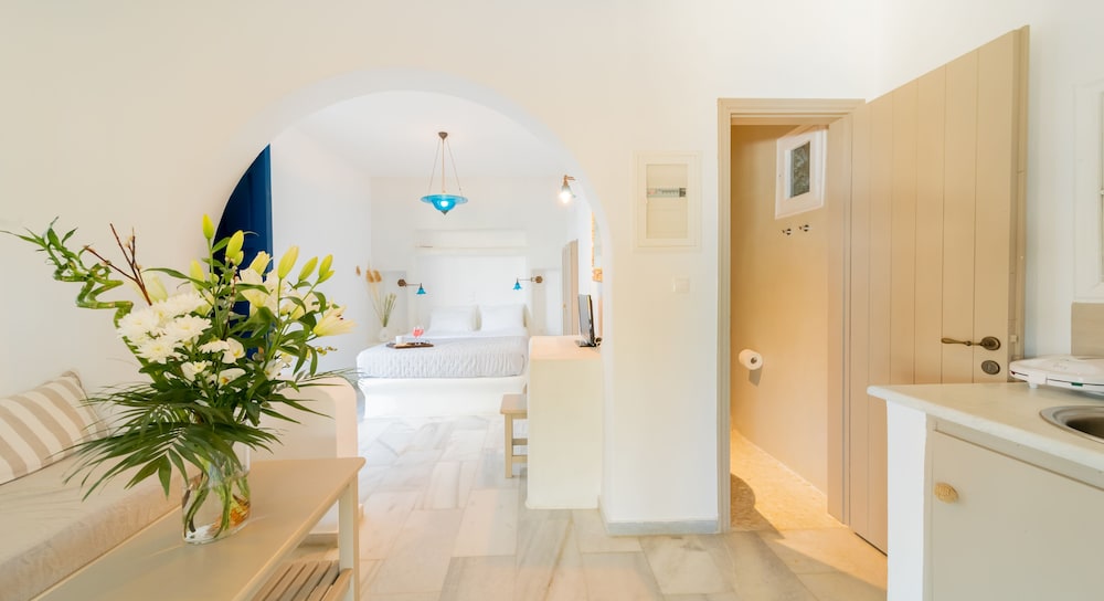 Antonina Hotel Apartments 3/50