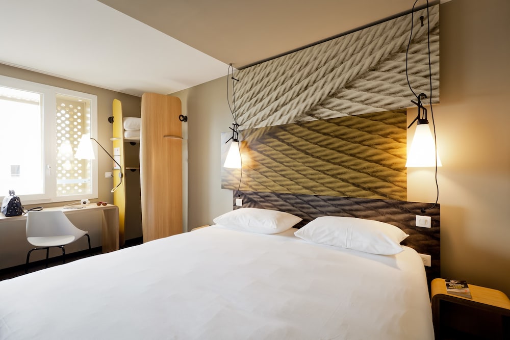 Ibis Lyon Carre De Soie 26/62