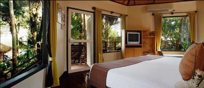 Deluxe, Double or Twin Bed