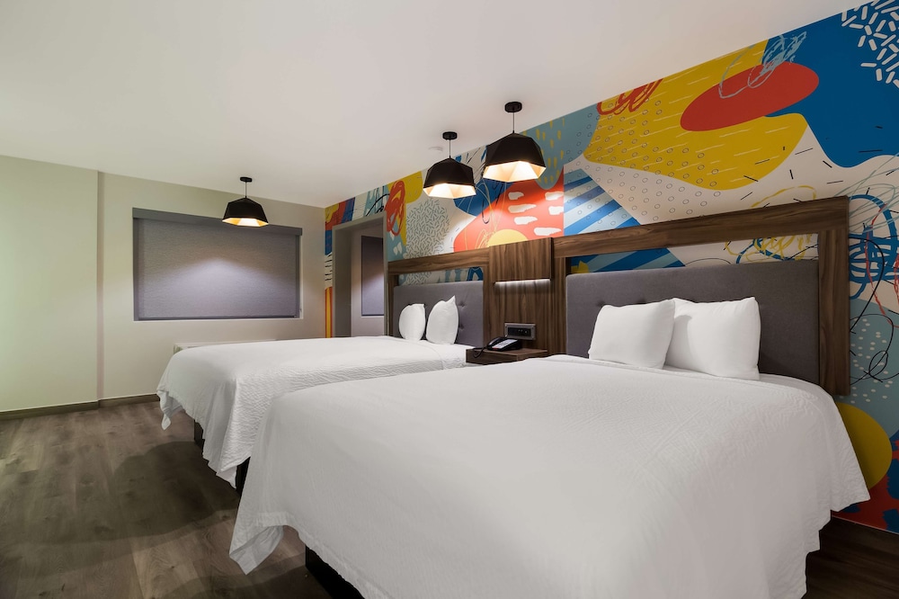 Signature Inn Houston Galleria 6/23