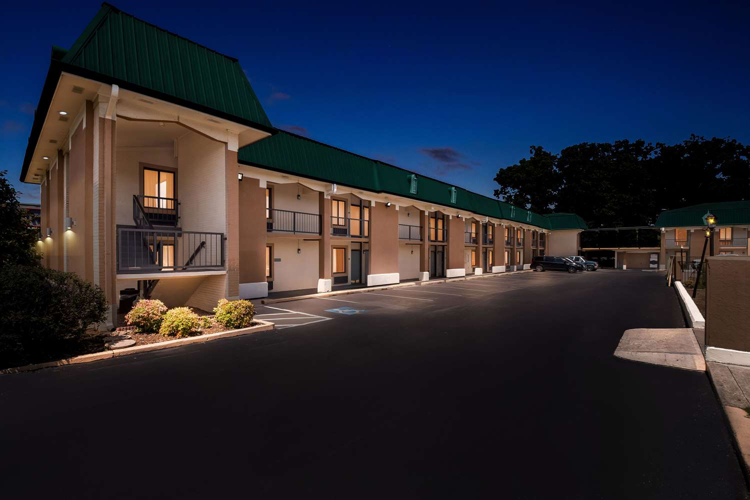 Quality Inn Tullahoma, TN 34/36