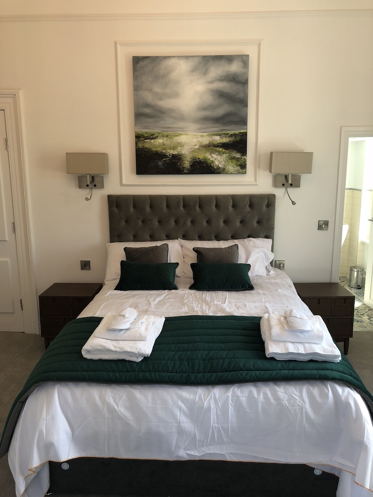 The Strand Hotel 15/50