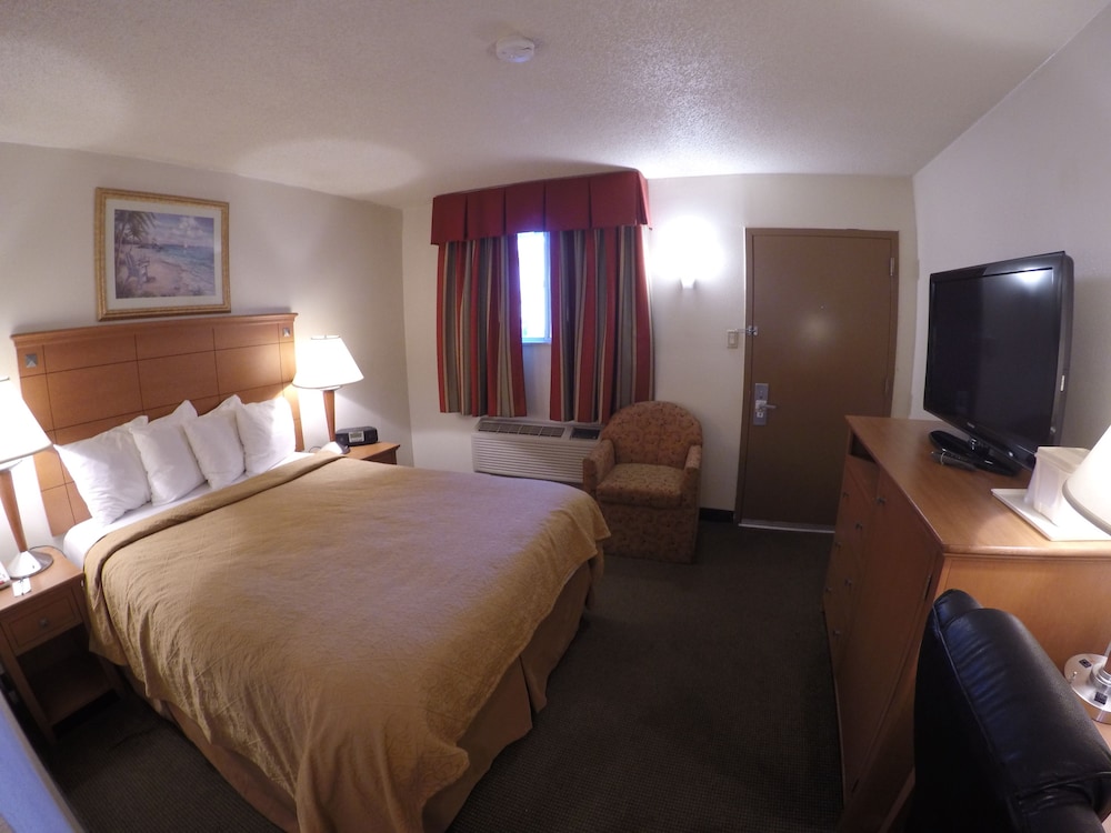 Rodeway Inn Point Pleasant Beach 18/36