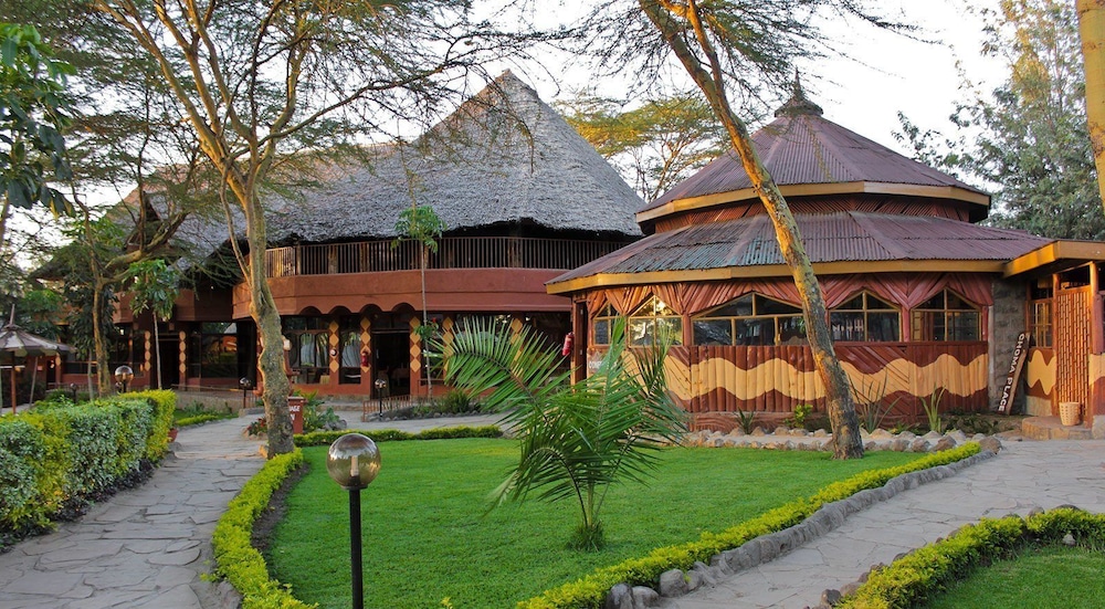 Sweet Lake Resort 3/23