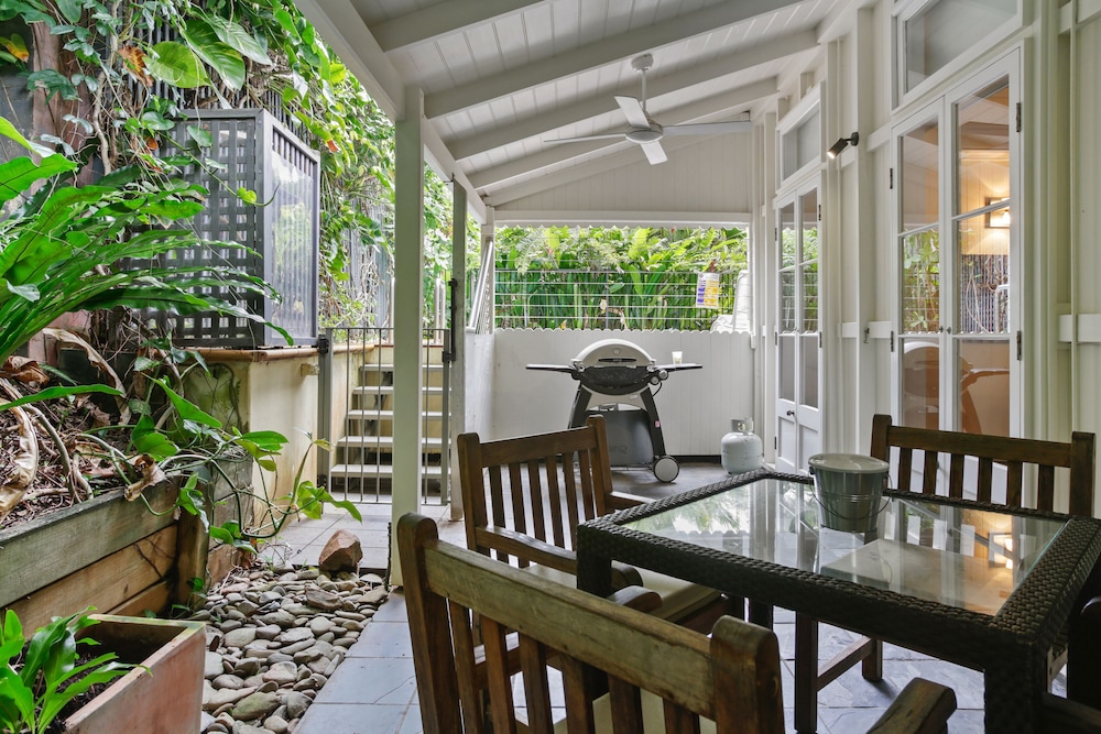 Port Douglas Cottage and Lodge 21/35