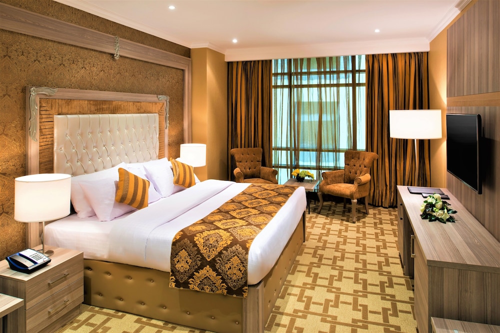 SAPPHIRE PLAZA HOTEL 17/79