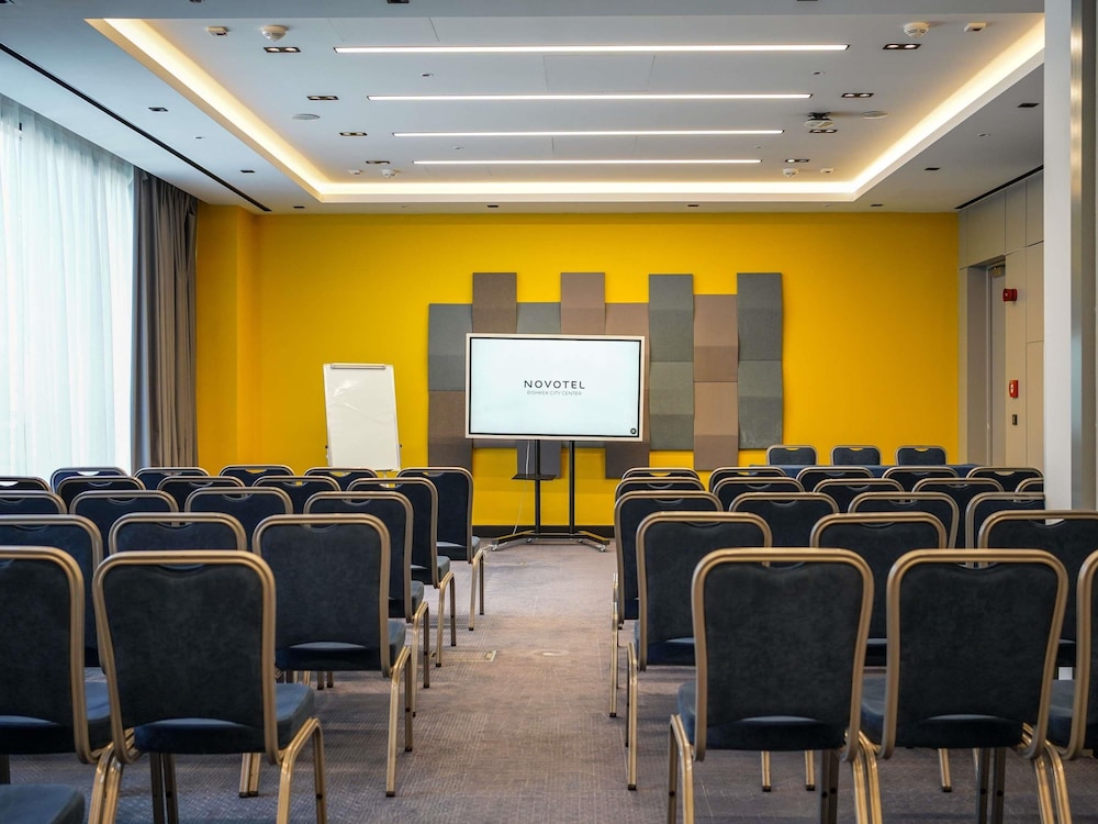 NOVOTEL Bishkek City Center 41/50