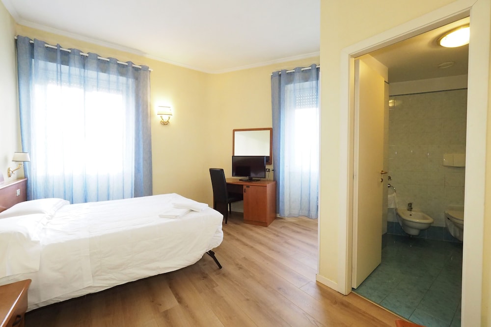 Hotel Laura 27/55