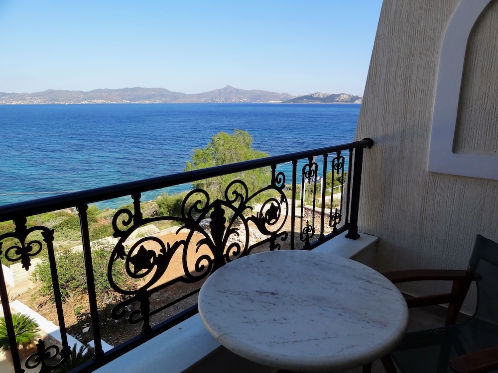 Dionysos Hotel Agistri 37/50