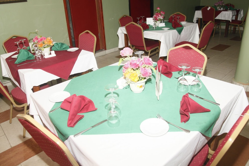Hotel Le Chateau 15/19