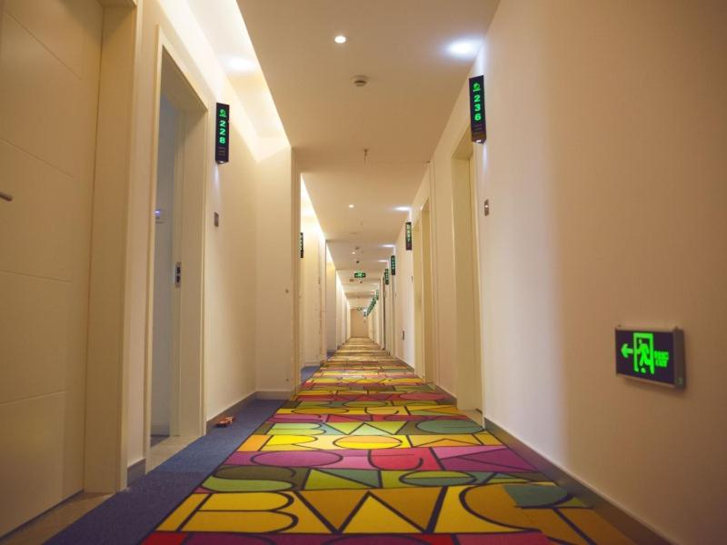 GreenTree Inn Shanghai Jiading North Metro Station Shuping Road Shell Hotel 12/15
