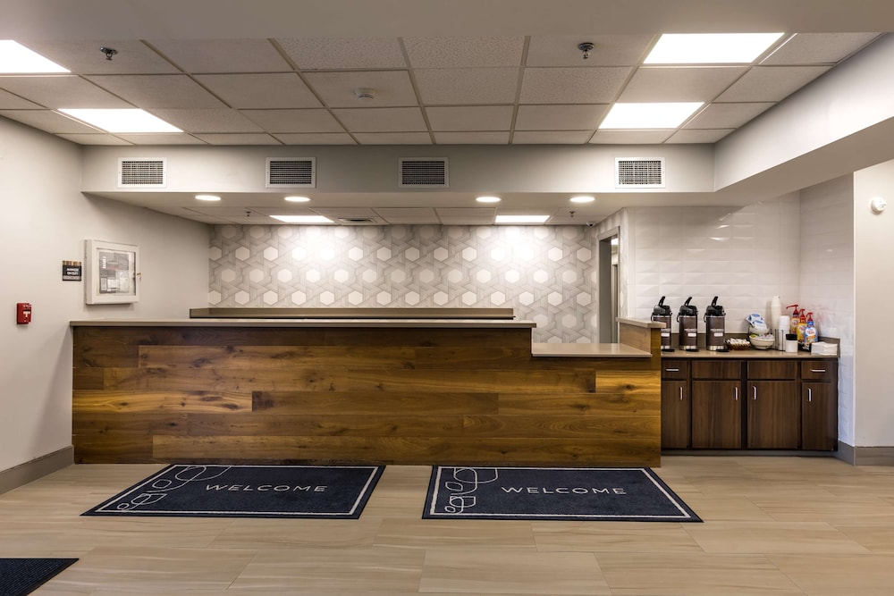 Country Inn & Suites By Radisson Lake Norman Huntersville NC 6/48