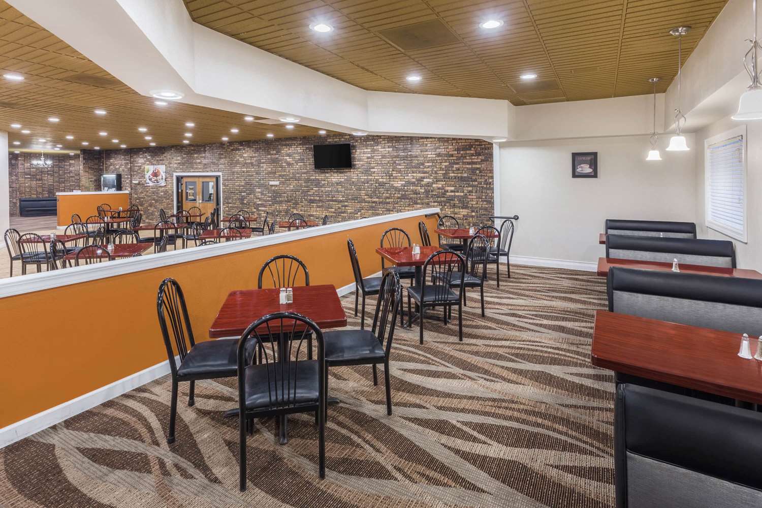 Americinn By Wyndham Janesville 34/57