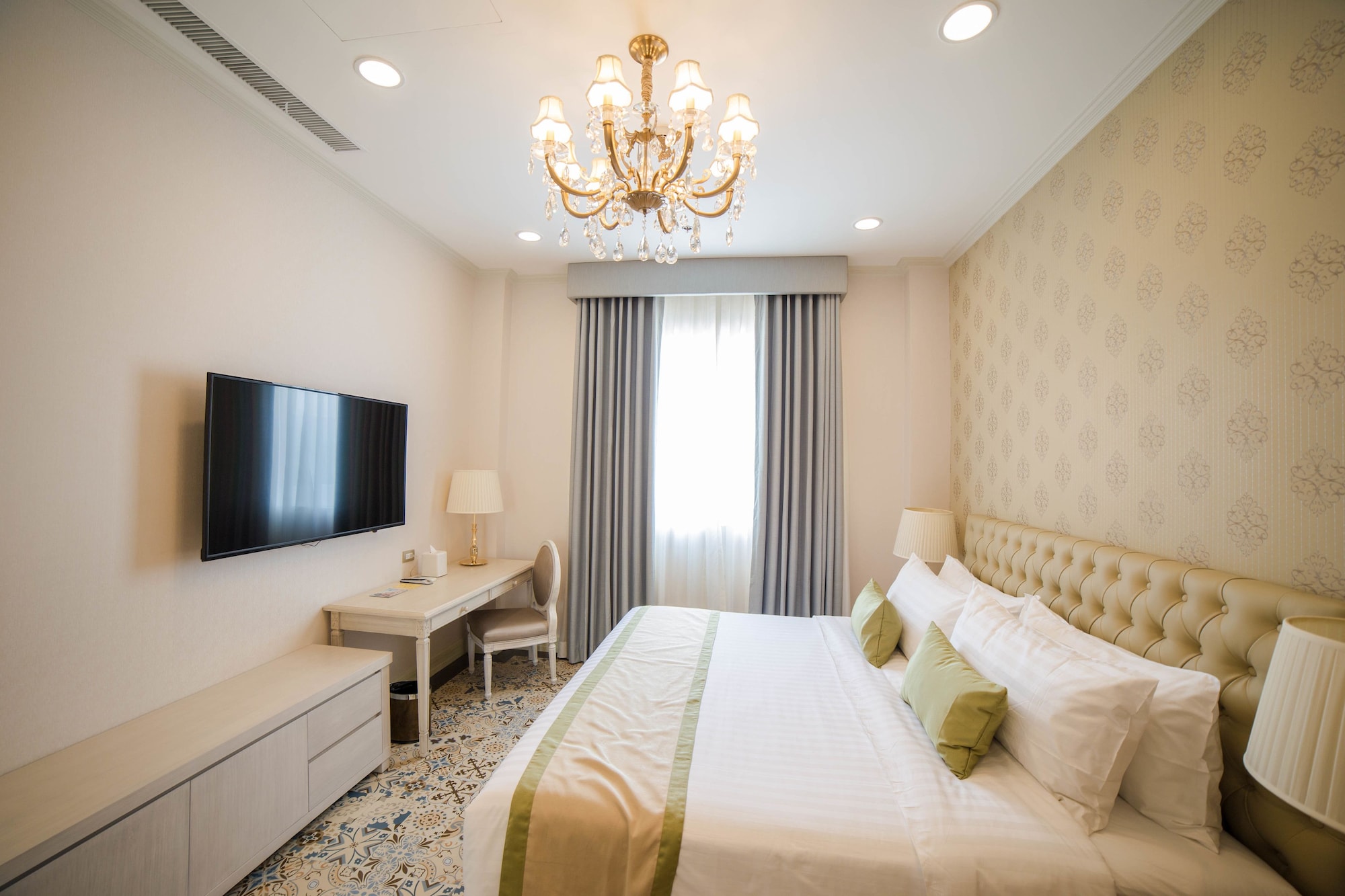 CLUB KING ROOM