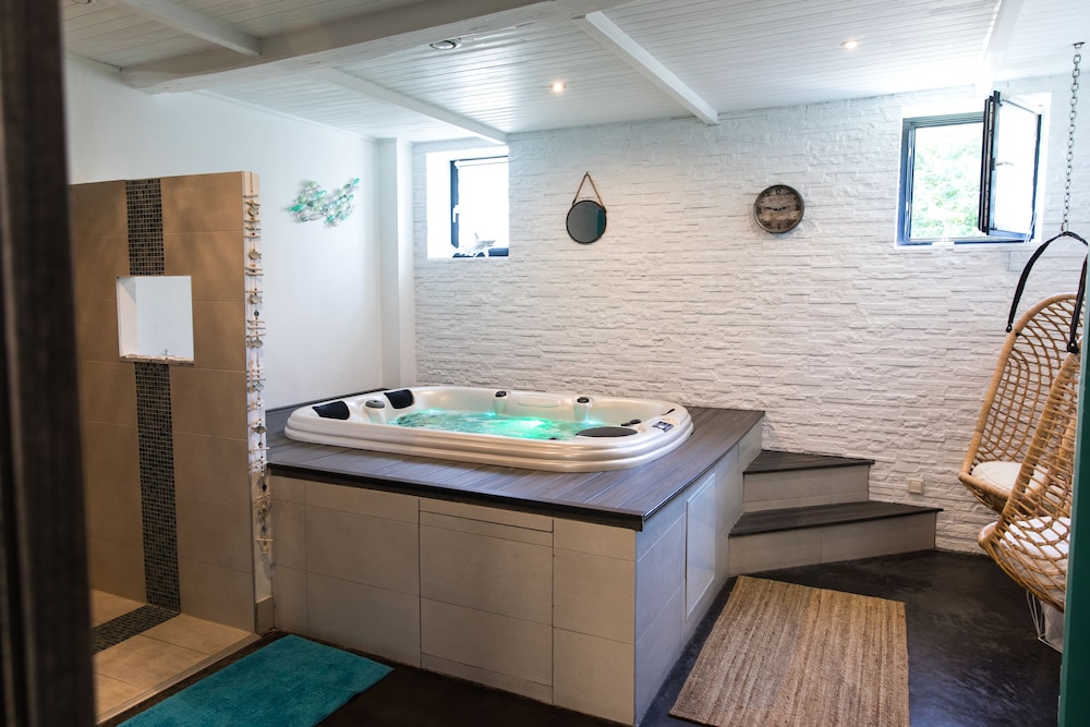A La Ferme City Break and Spa 11/19