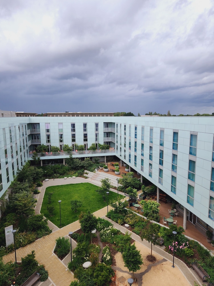 Hyatt Centric Cambridge 2/48