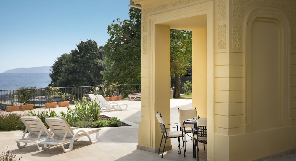 REMISENS VILLA BELVEDERE 4/66