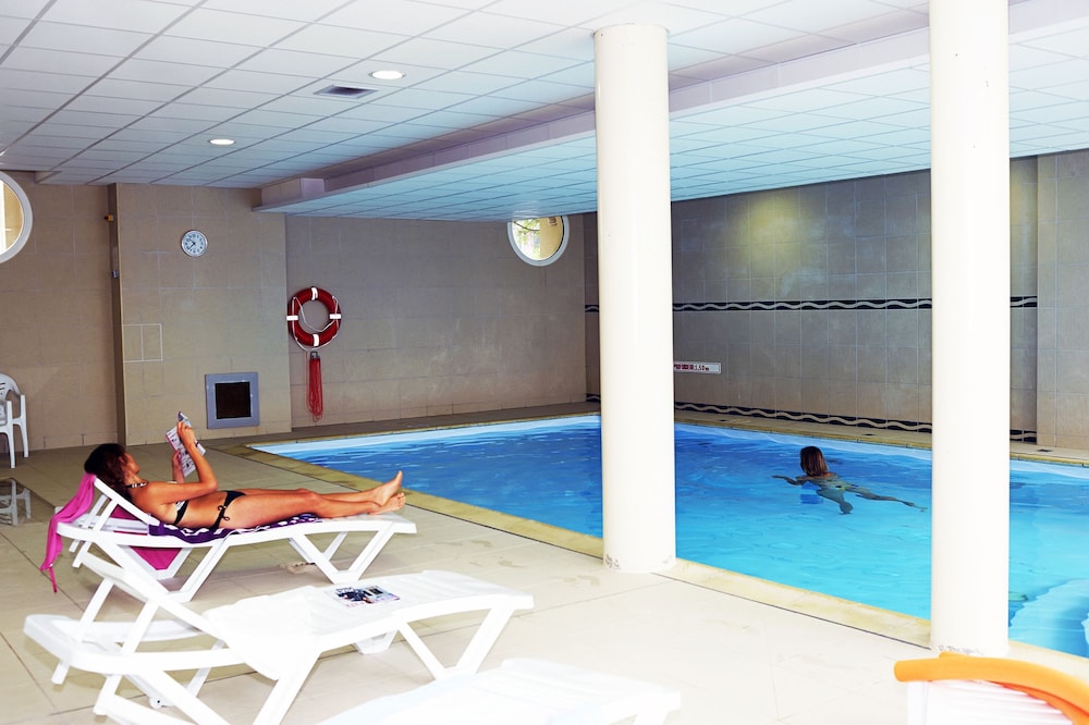 Residence Vacanceole Le Domaine de Bertheaume 33/66