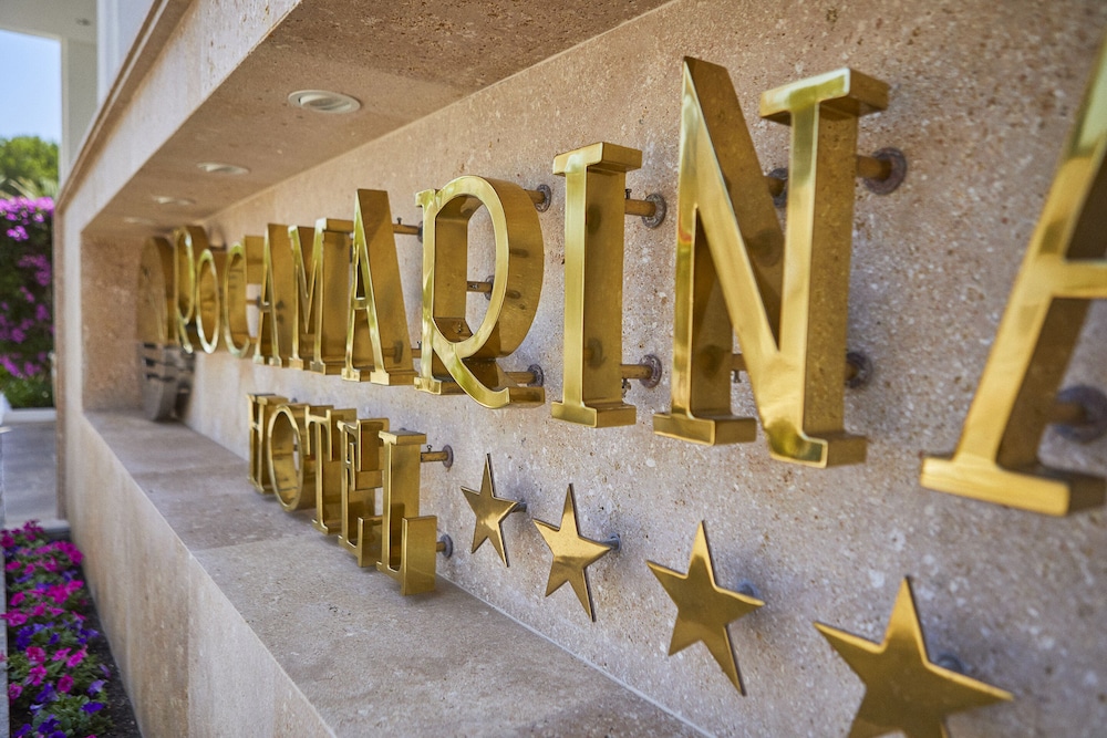 Hotel Rocamarina 66/66