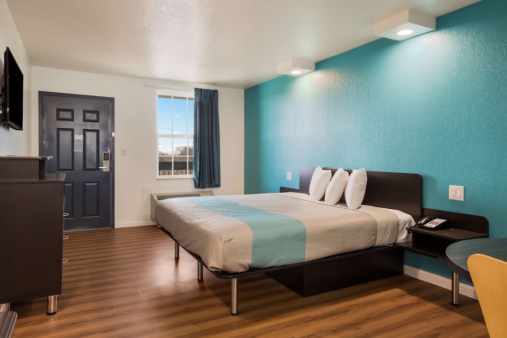 Motel6 Temple, TX 21/46