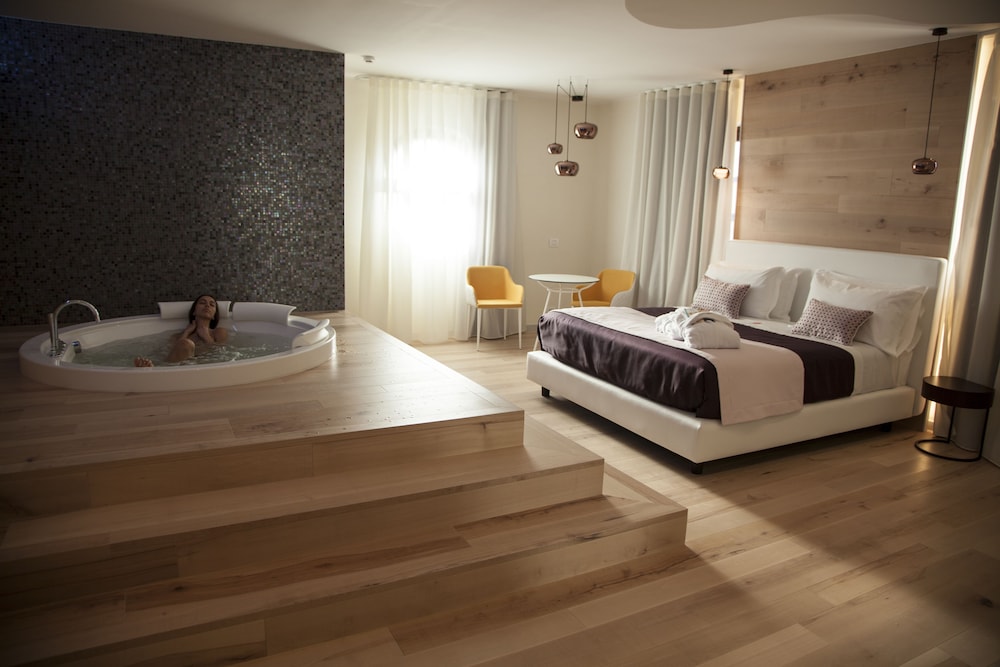 Astrea Wellness & Spa 5/49