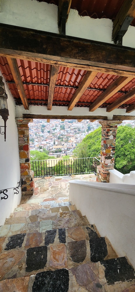 Posada de La Mision Taxco 2/68