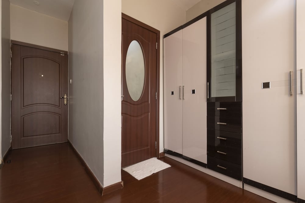 Eldon Suites Apartments 21/34