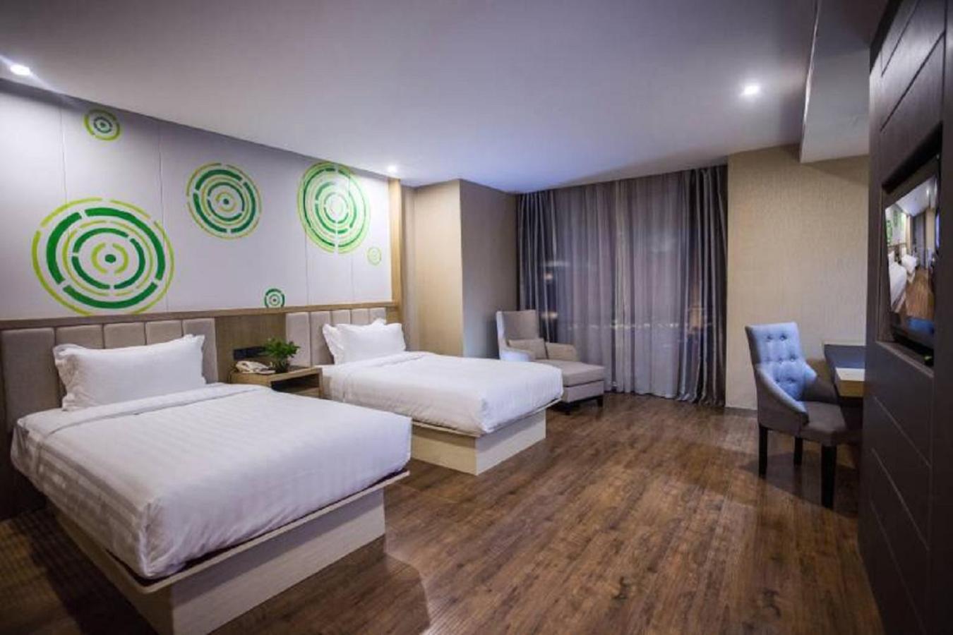 GreenTree Inn Taizhou Golden Eagle Shopping Center Dongfeng Road Express Hotel 25/39